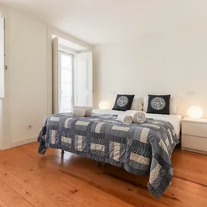 https://principe-real-tm-flat-charming-view.hotels-lisbon-portugal.com